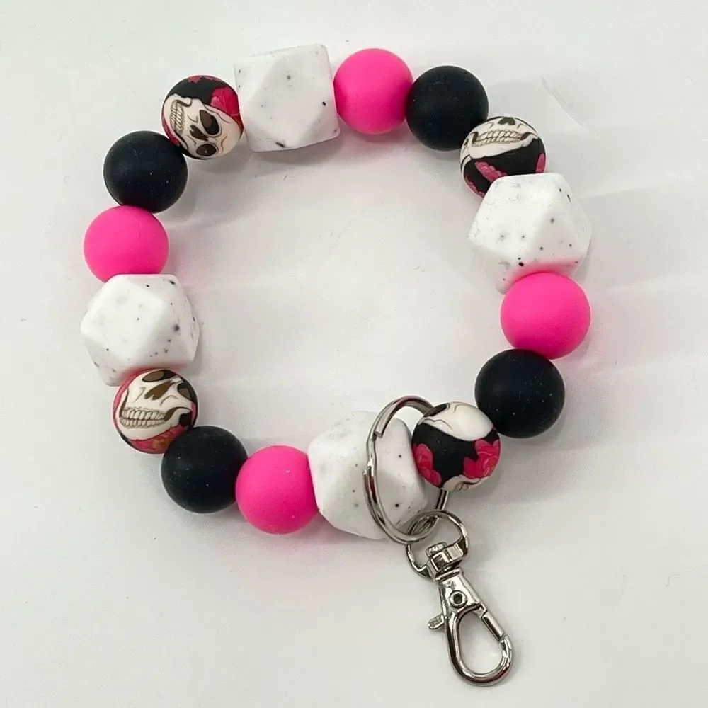 Keychain bracelet wristlet silicone beaded skull roses rockabilly NEW handmade c